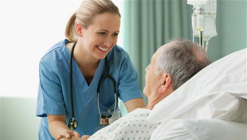 Как ухаживать за лежачими больными и лечить пролежни?